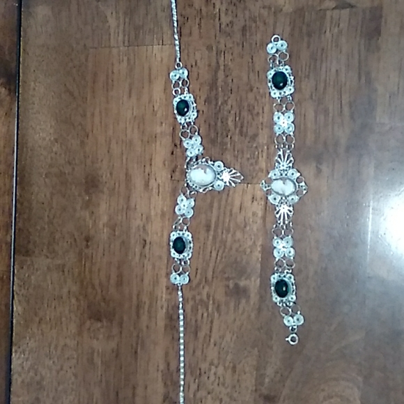 Antique Cameo Necklace and Bracelet - Picture 5 of 11